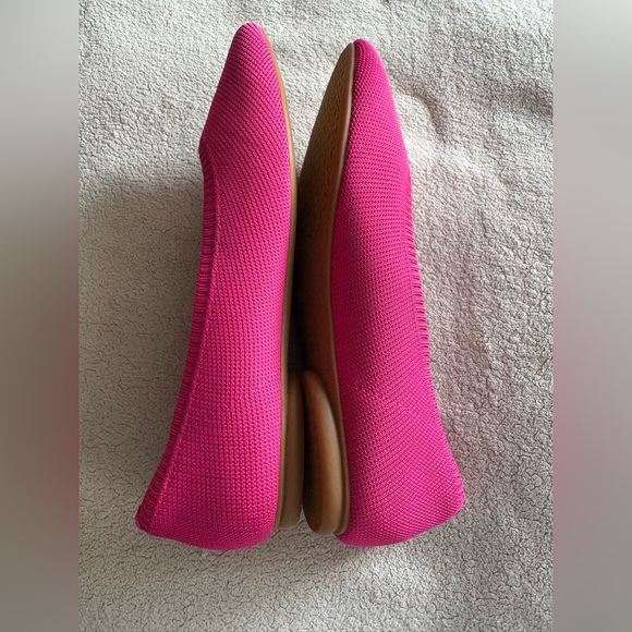 Vivaia Claire Women's Vibrant Pink Ballet Flats - Picture 6 of 13